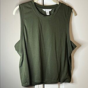 Athleta Olive Muscle Tee for Women
